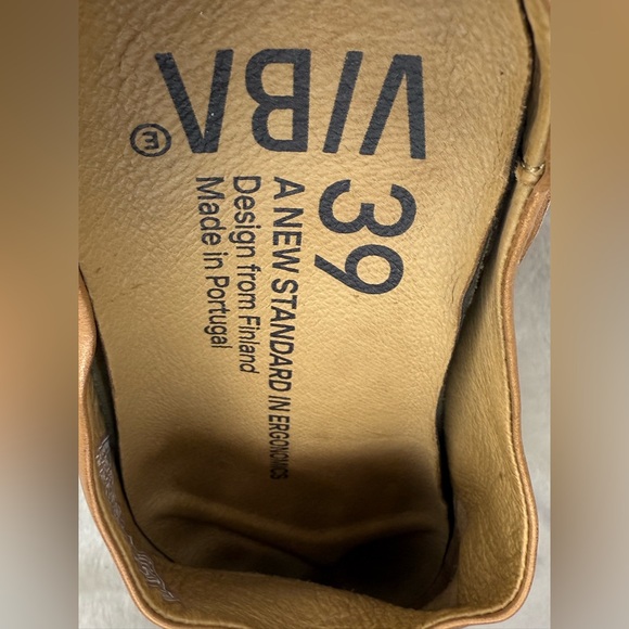VIBAE Roma Leather Fawn Tan Unisex Outdoor Slipper Slide Women’s size 9 Men’s 6 - Picture 9 of 12